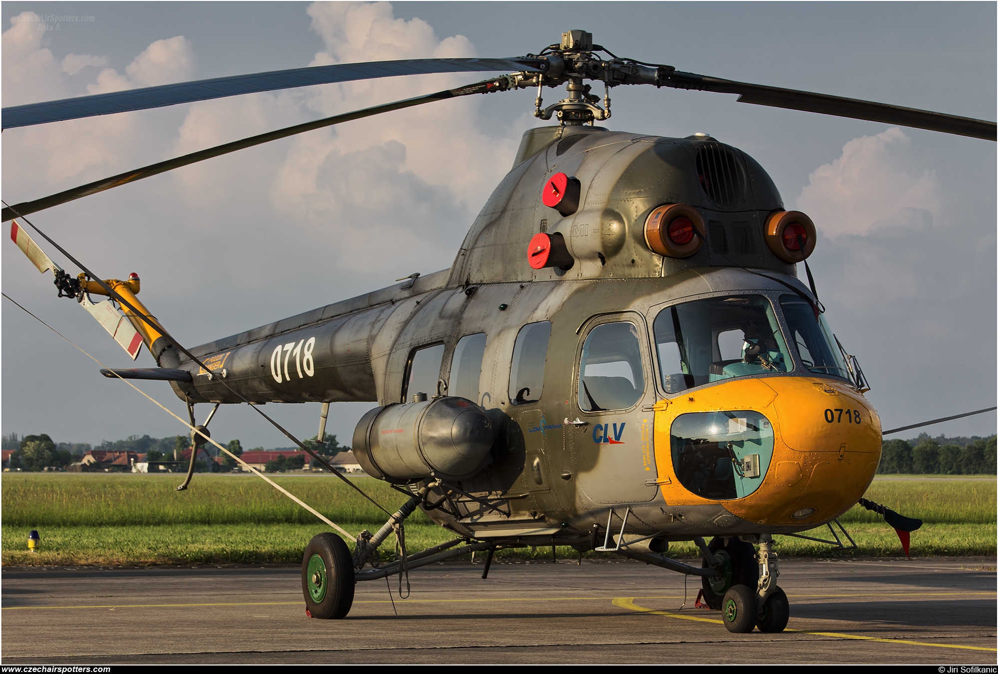LOM Praha - CLV – PZL-Swidnik Mi-2 Hoplite 0718