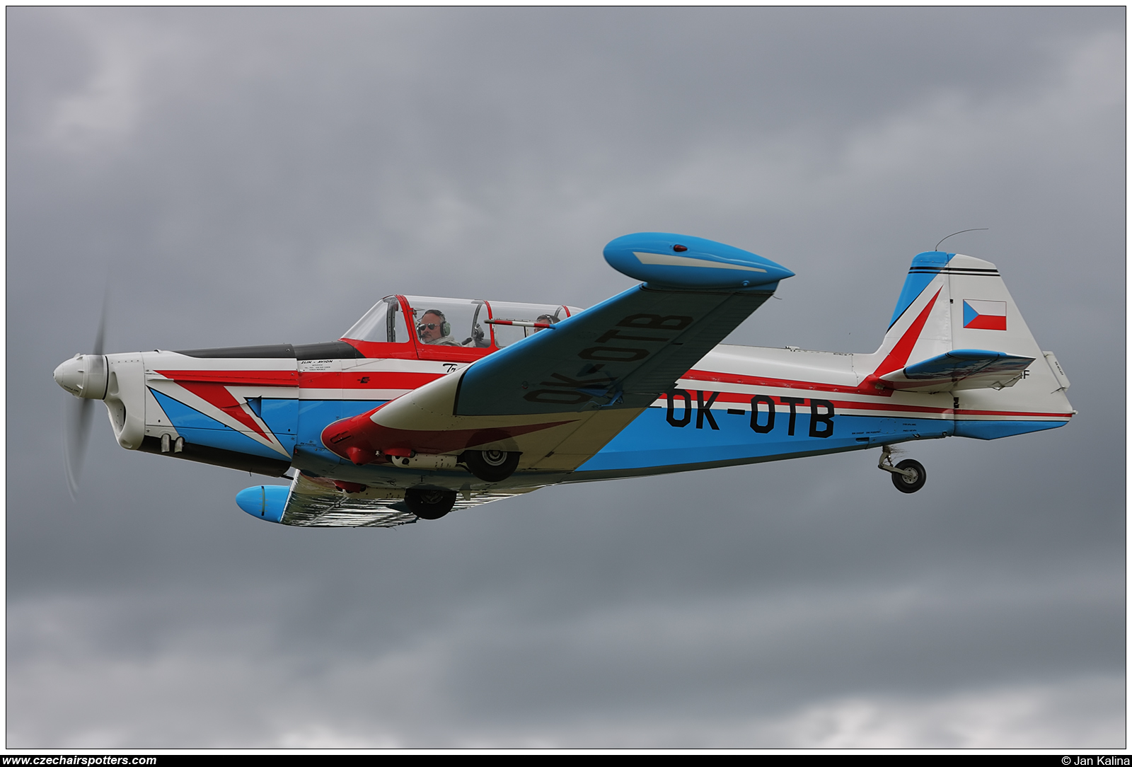 private – Zlin Z-326MF Trener Master OK-OTB