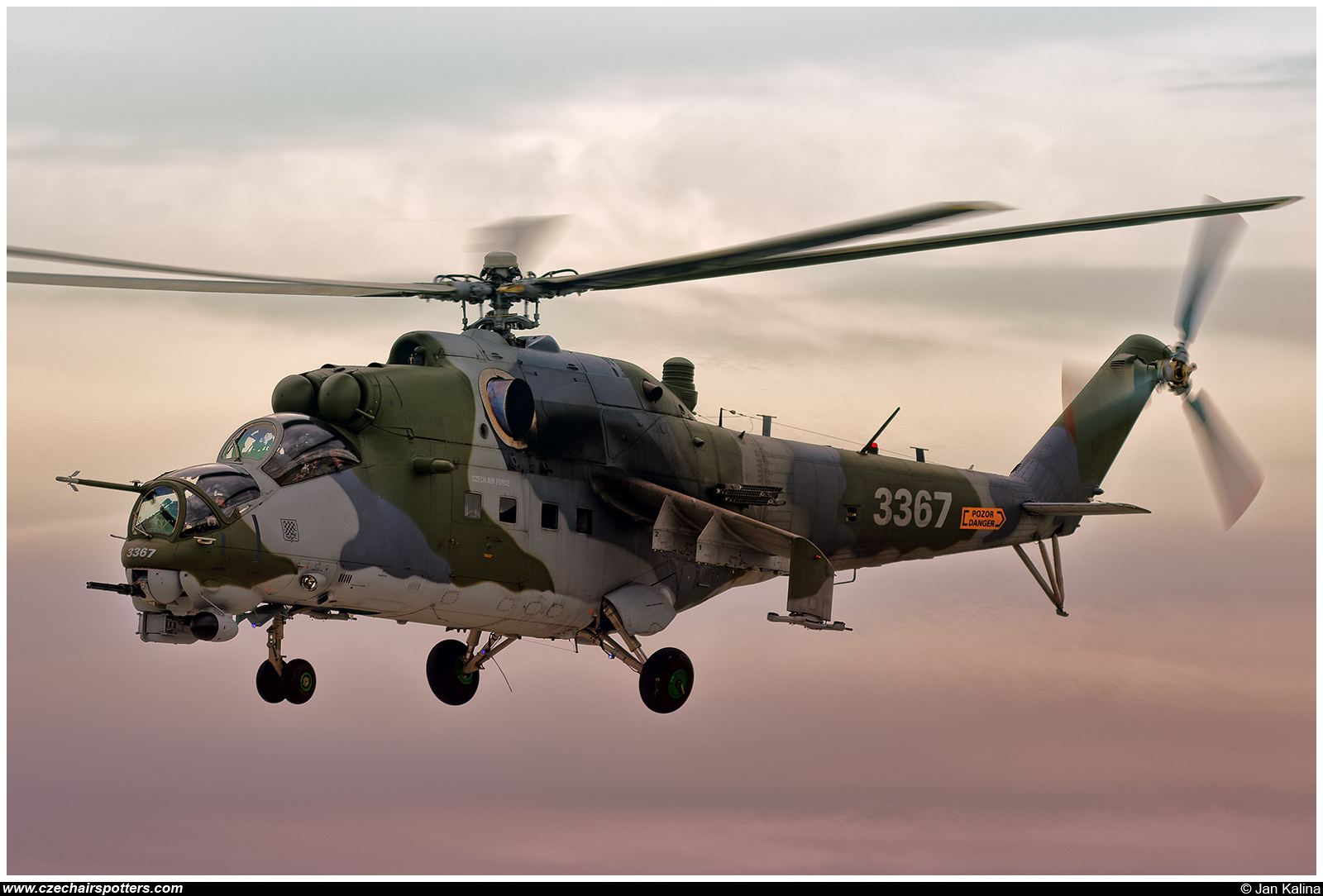 Czech - Air Force – Mil Mi-24V Hind 3367