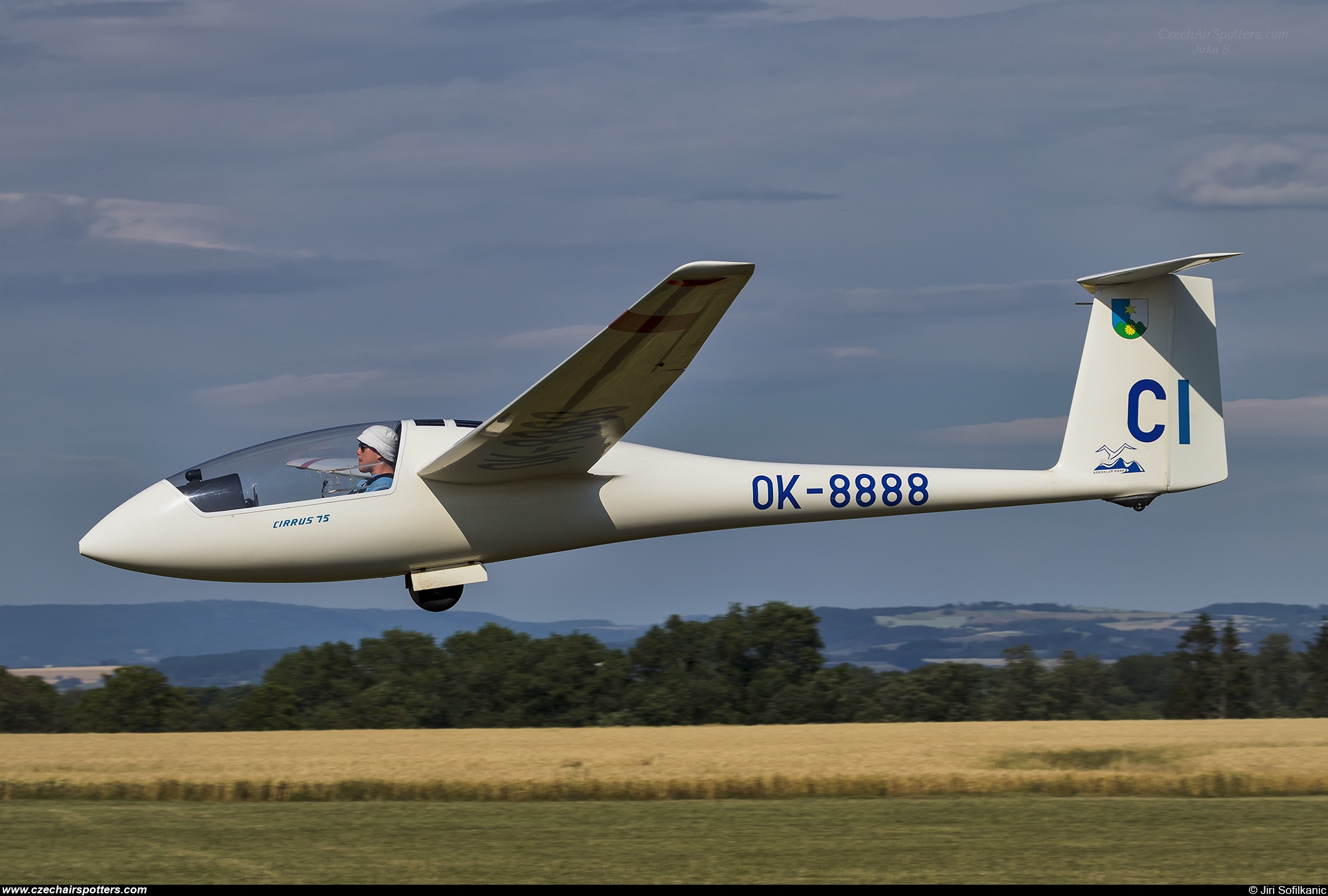 private – Schempp-Hirth HS-4 Standard Cirrus 75  OK-8888 / CI