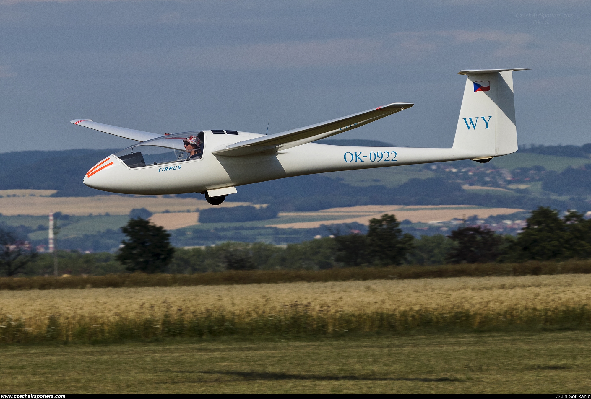 private – Schempp-Hirth HS-4 Standard Cirrus 75  OK-0922 / WY