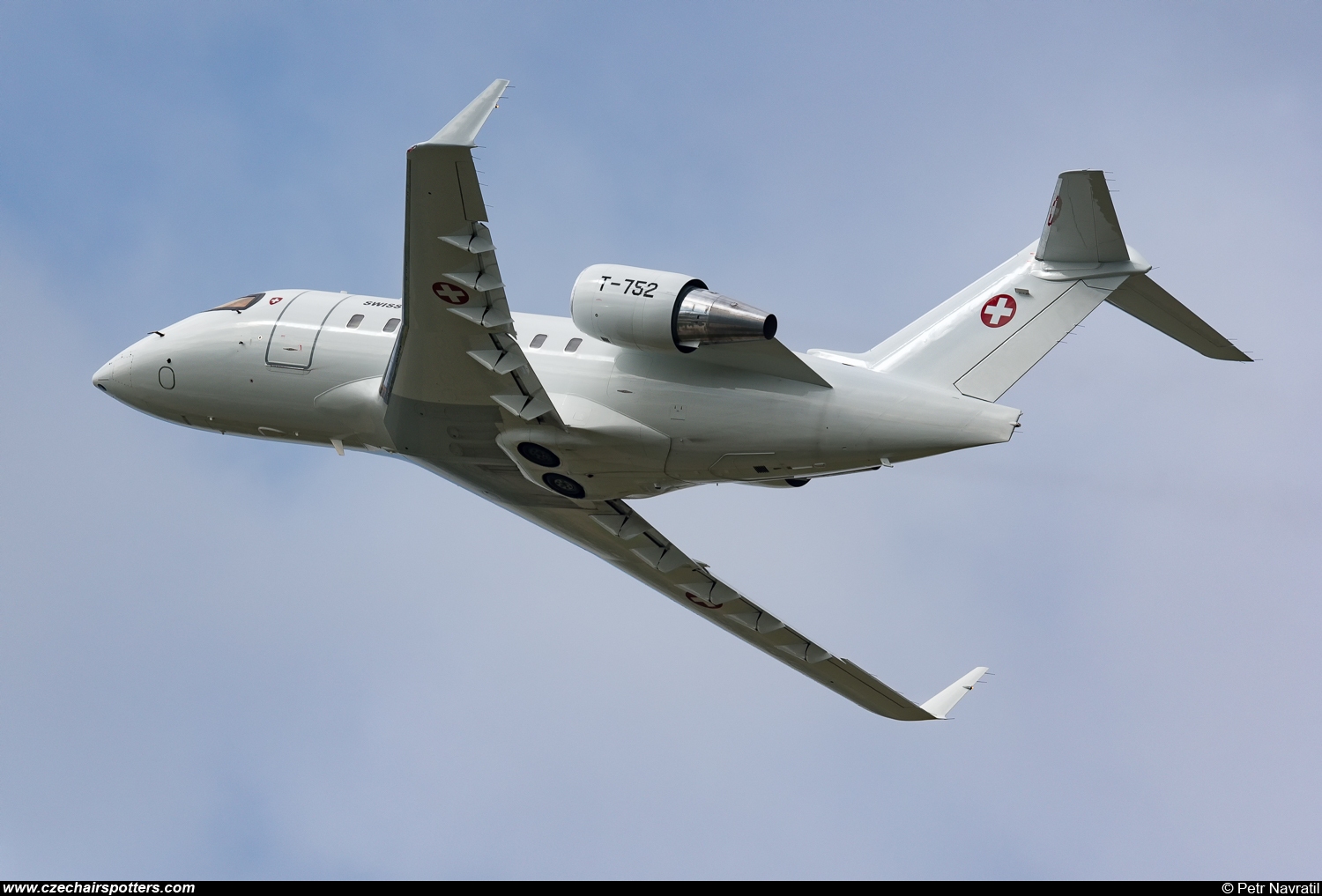 Switzerland - Air Force – Canadair  CL-600-2B16 Challenger 604 T-752