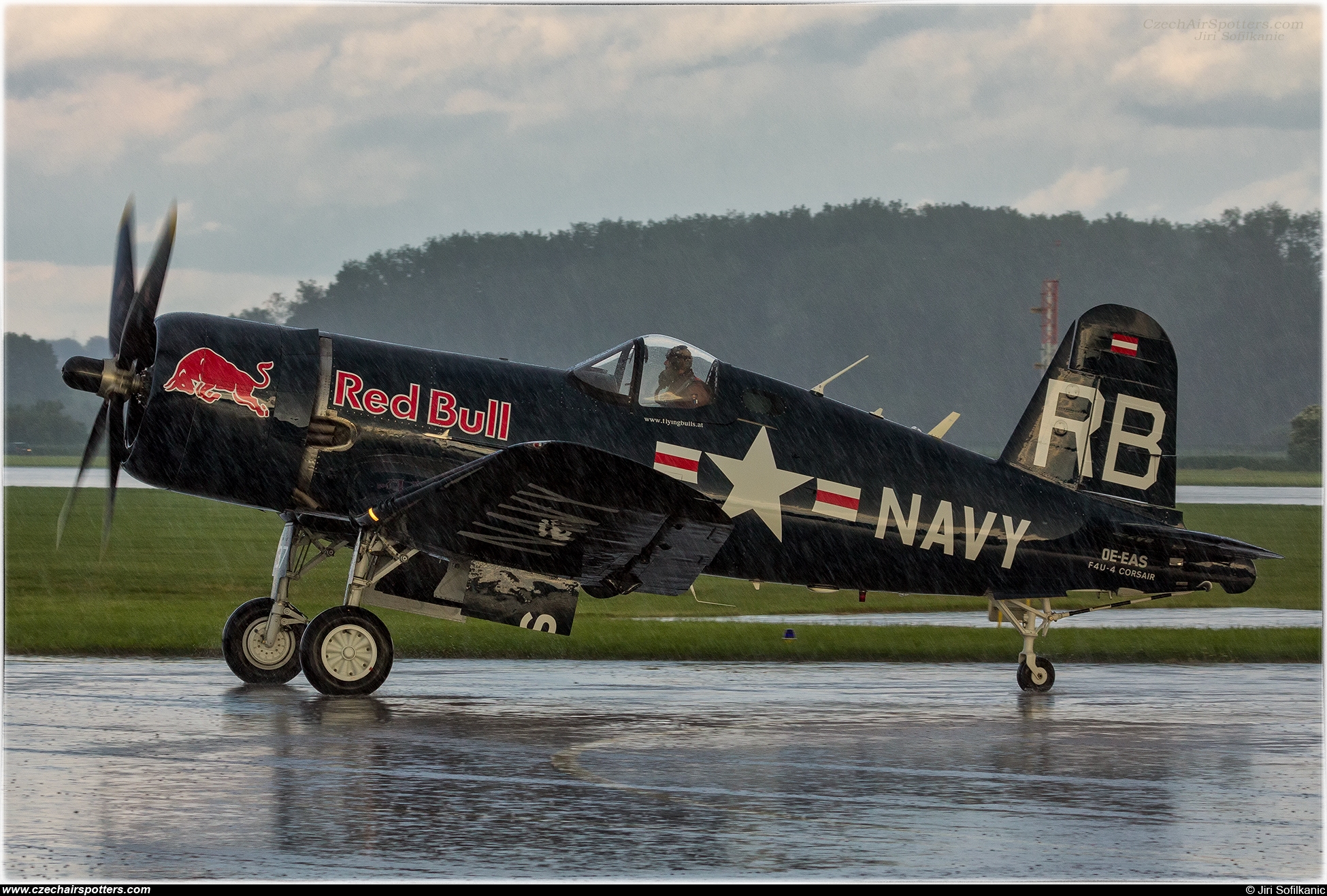 The Flying Bulls – Vought F4U-4 Corsair OE-EAS