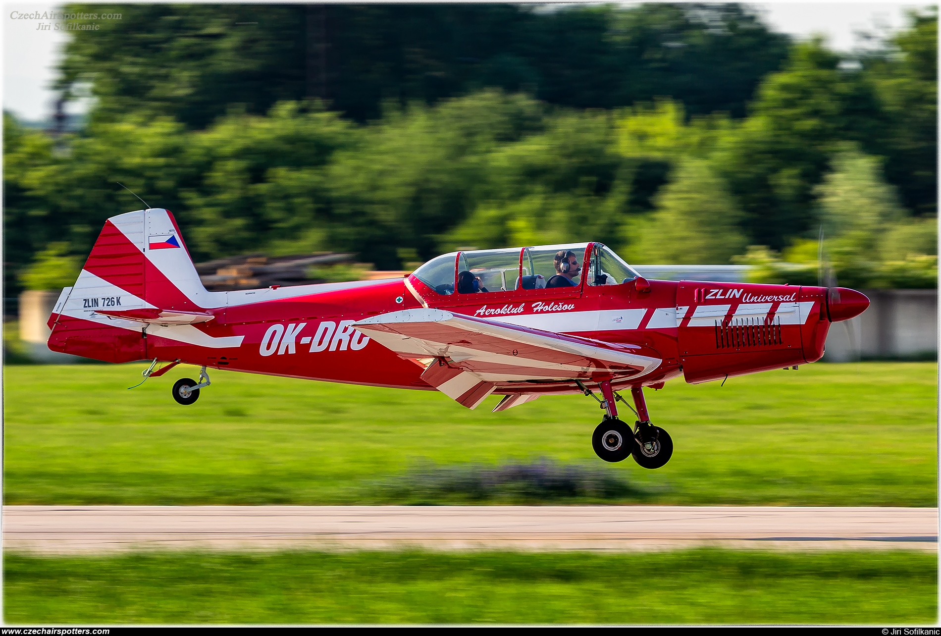 Aeroklub Holesov – Zlin Z-726K OK-DRC