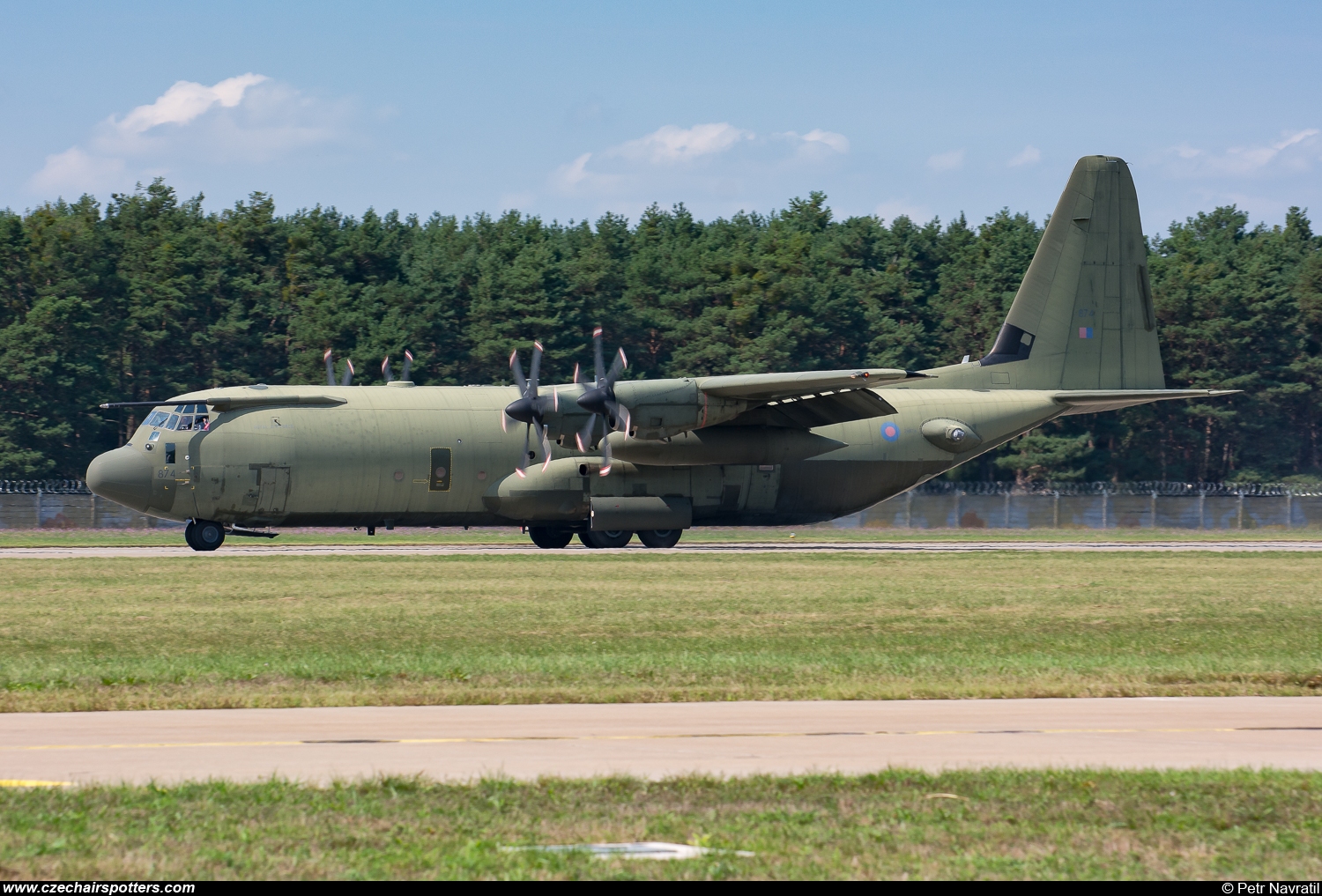 Royal Air Force – Lockheed C4 Hercules ( C-130J-30 ) ZH874