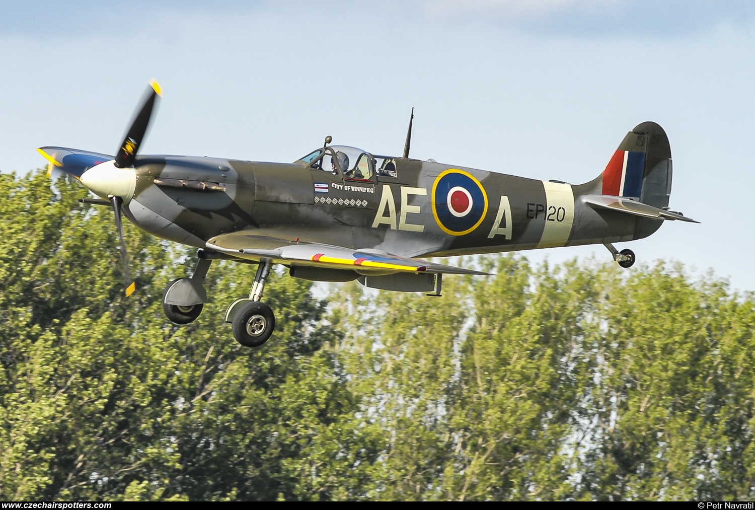 private – Supermarine Spitfire Mk VB G-LFVB/EP120/AE-A