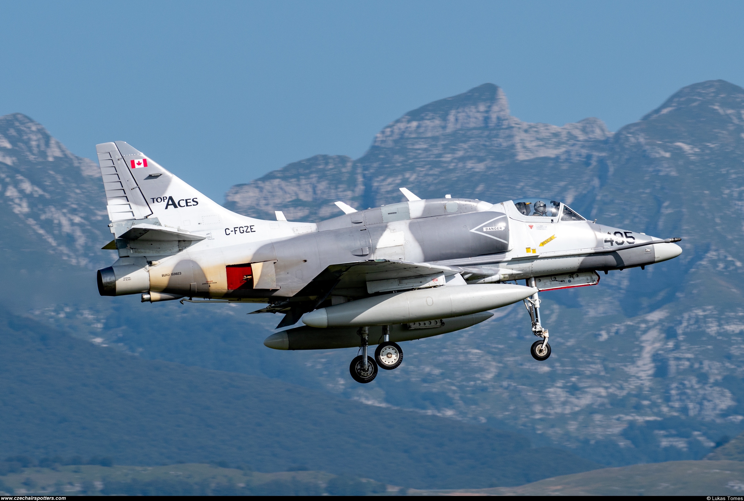 Top Aces – McDonnell Douglas A-4N Skyhawk C-FGZE