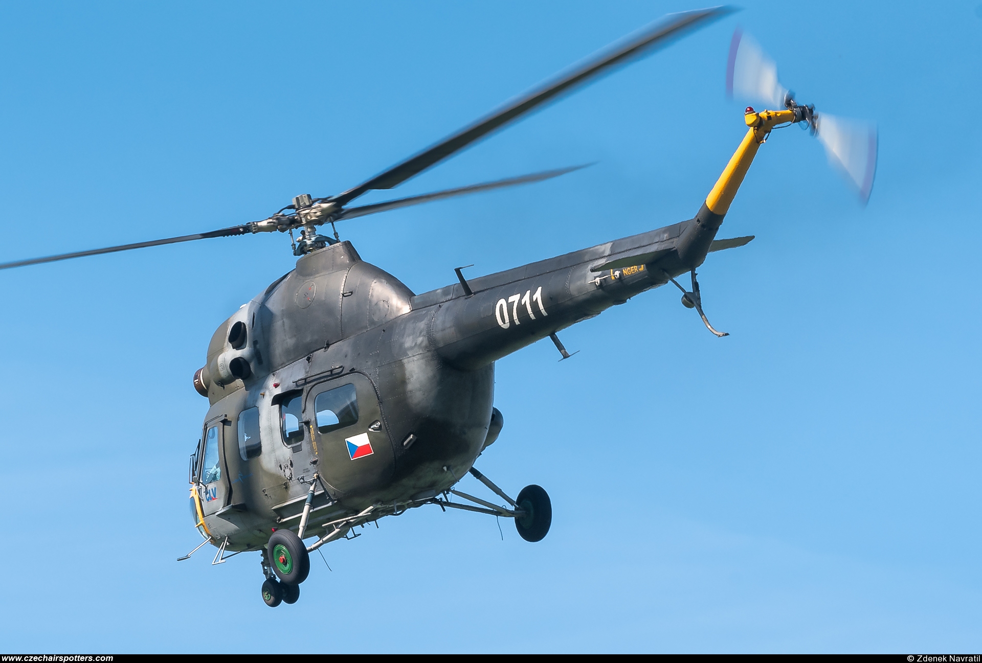 LOM Praha - CLV – PZL-Swidnik Mi-2 Hoplite 0711