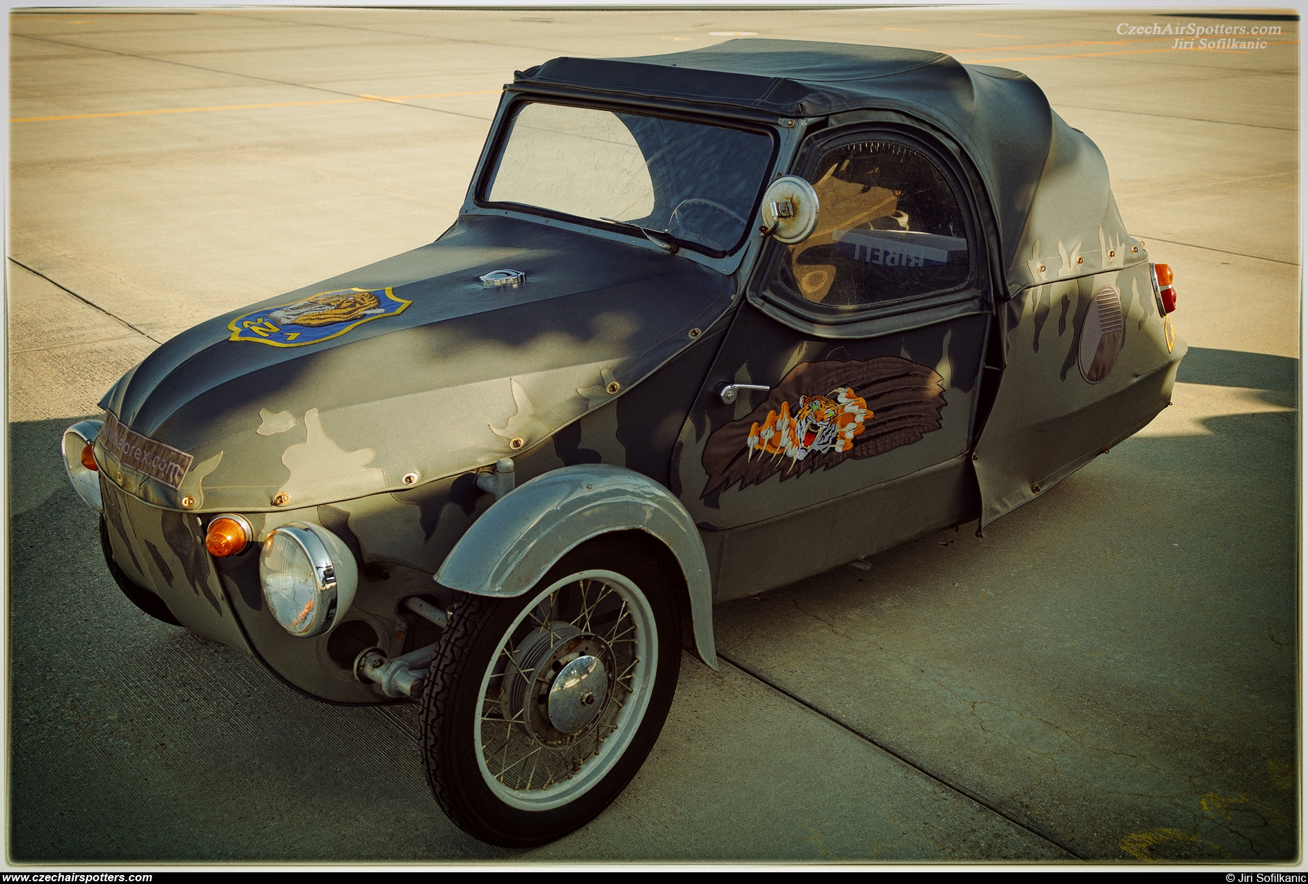 Czech - Air Force – Airport vehicles Velorex 6J 1088