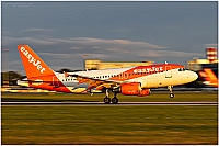 easyJet Airline – Airbus A319-111 OE-LQR