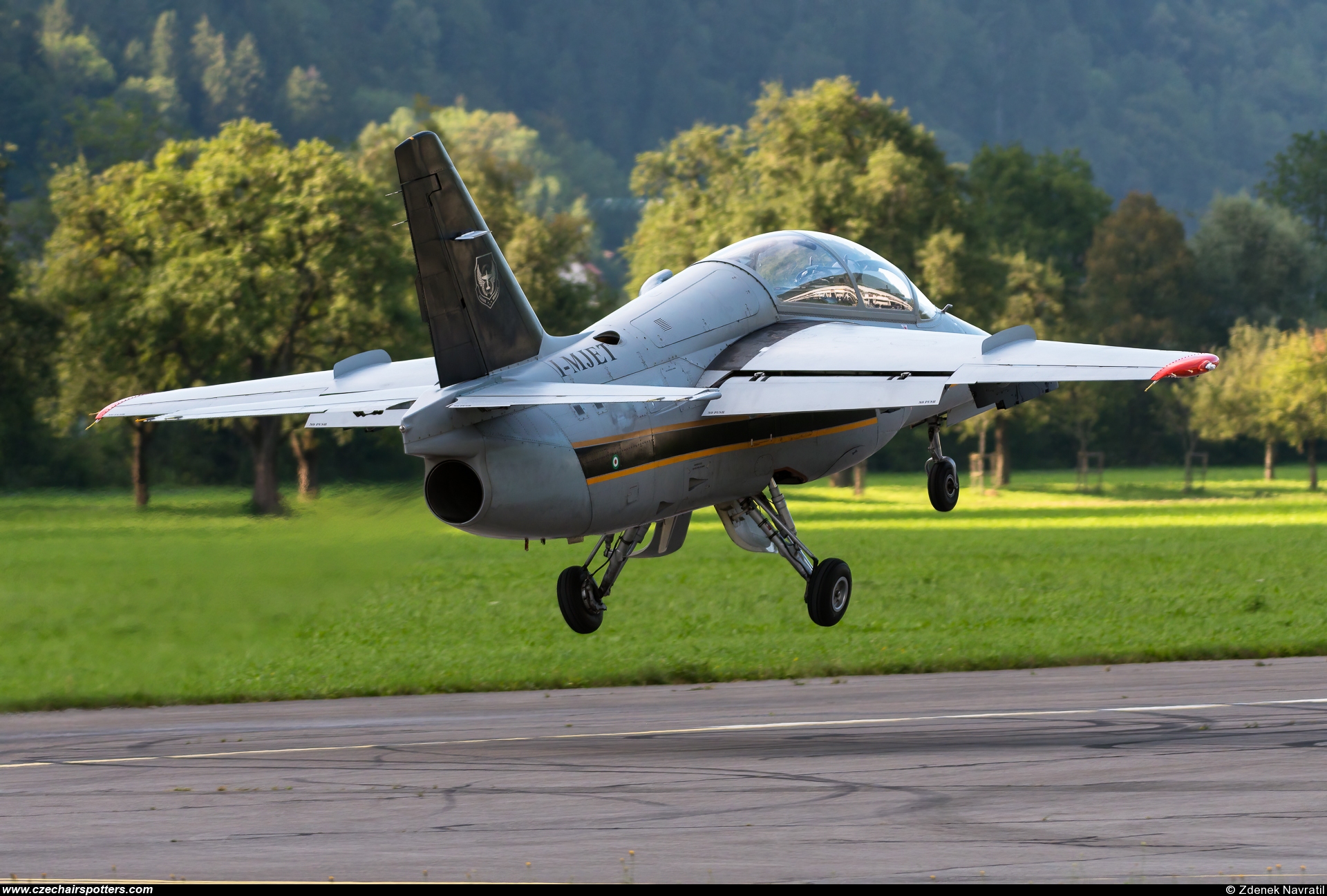 private – SIAI-Marchetti S-211  I-MJET