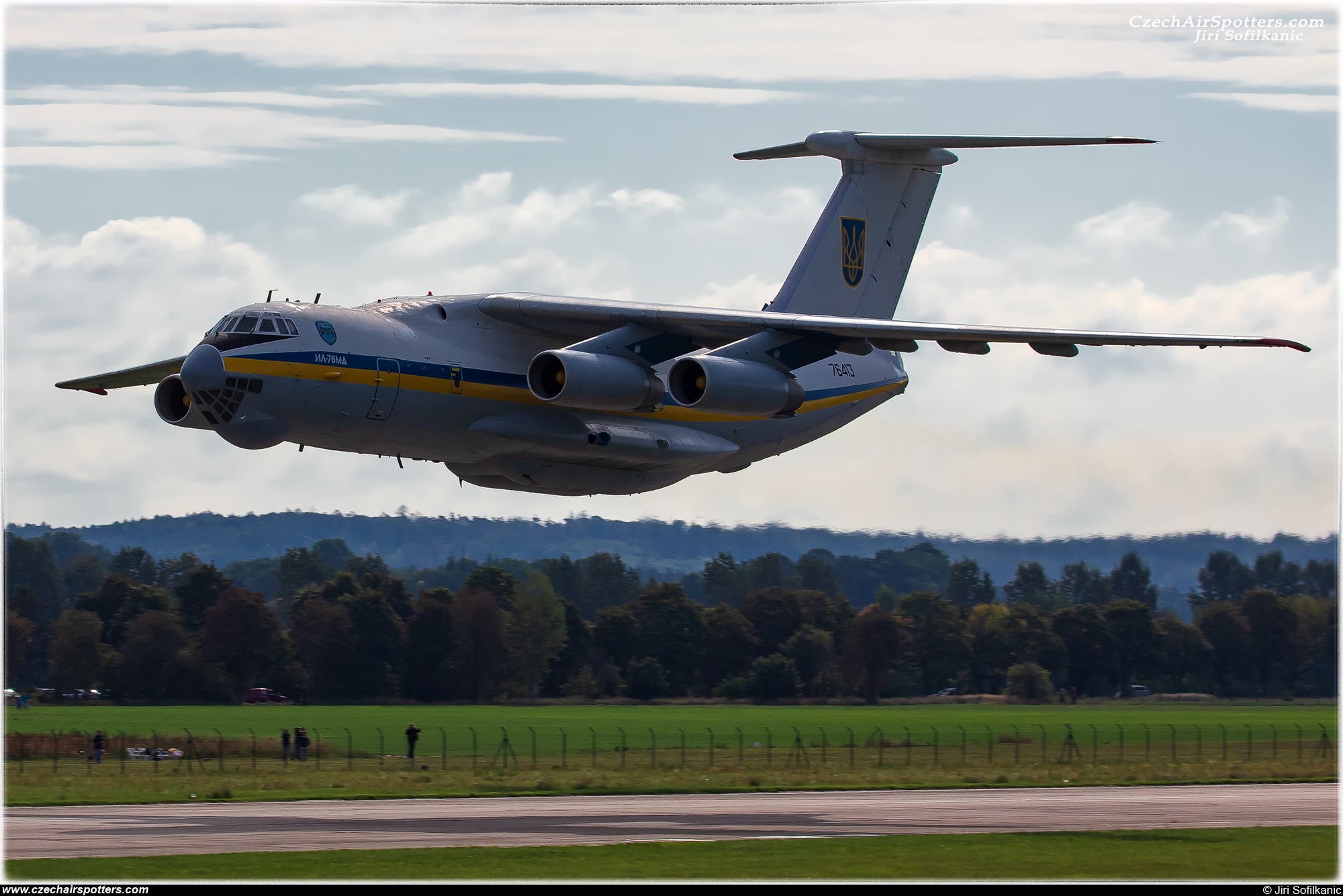 Ukraine - Air Force – Ilyushin  Il-76MD UR-76413