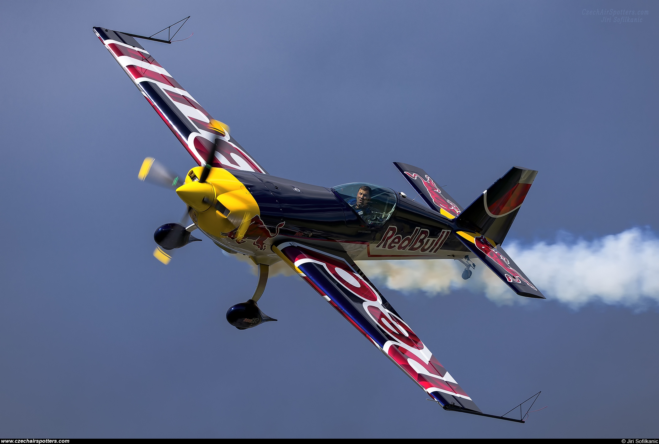 Red Bull Racing Team &ndash; Extra EA-300SR OK-SON