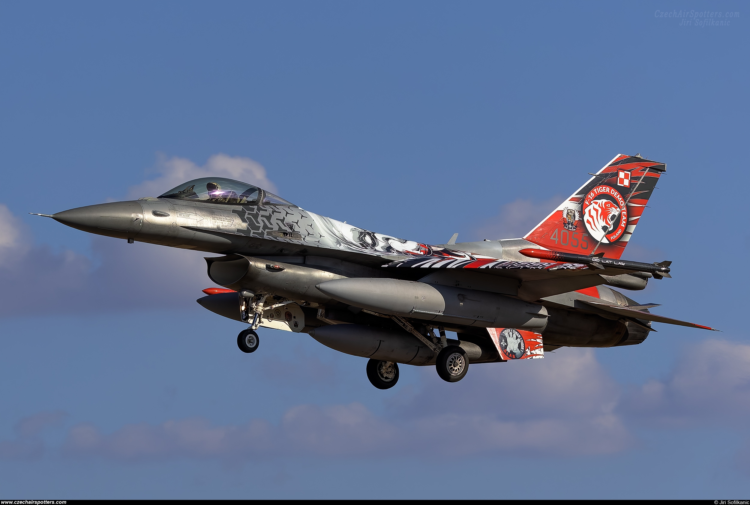 Poland - Air Force – Lockheed F-16CJ Fighting Falcon 5055